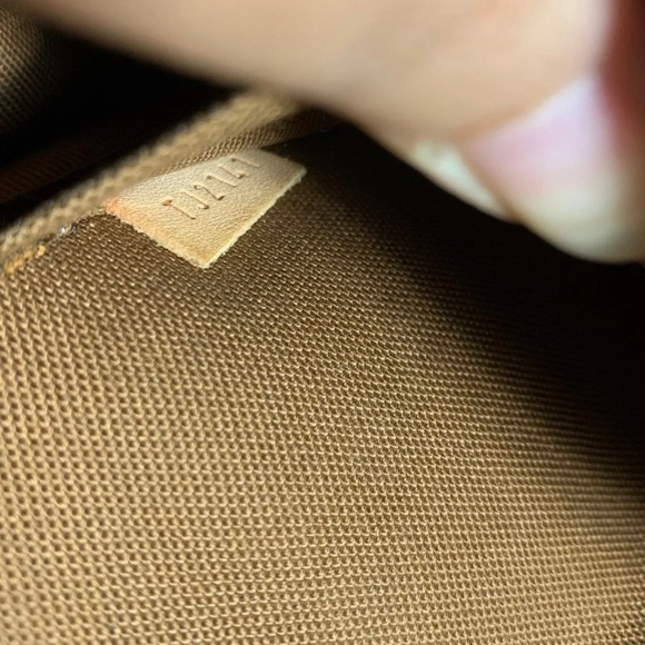 Sold Louis vuitton sologne crossbody bag - Picture 14 of 16